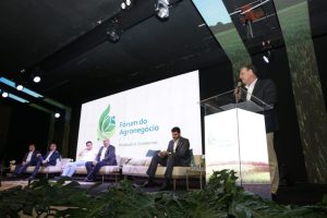 fóruo do agronegócio Londrina ministro fávaro - conexão agro